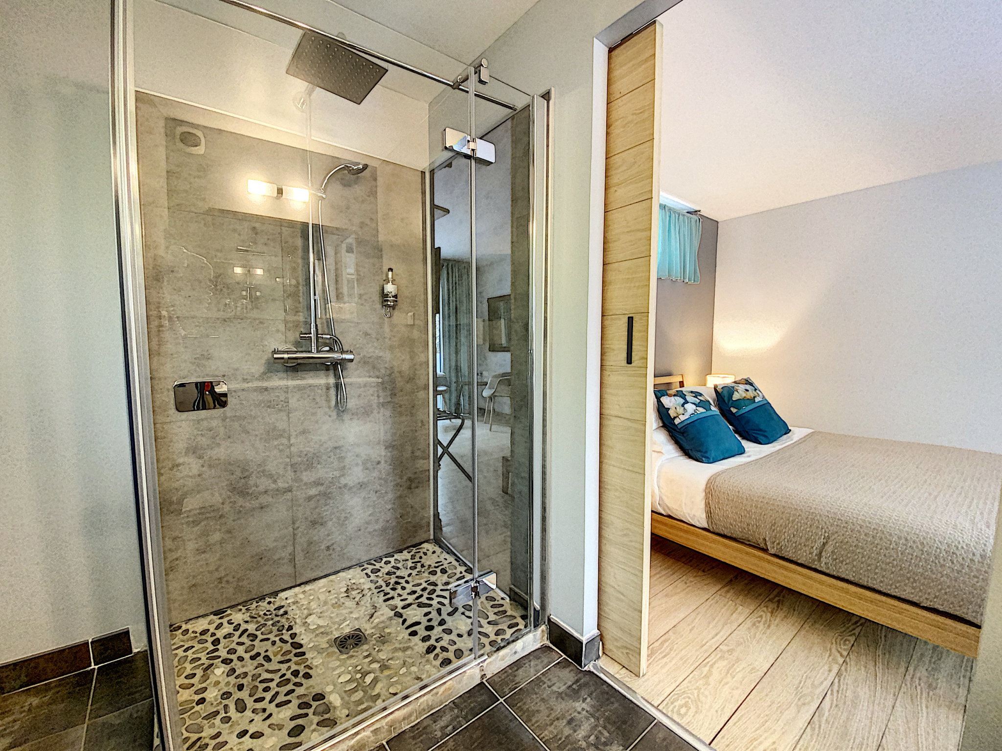 Salle d'eau de la Chambre N°3