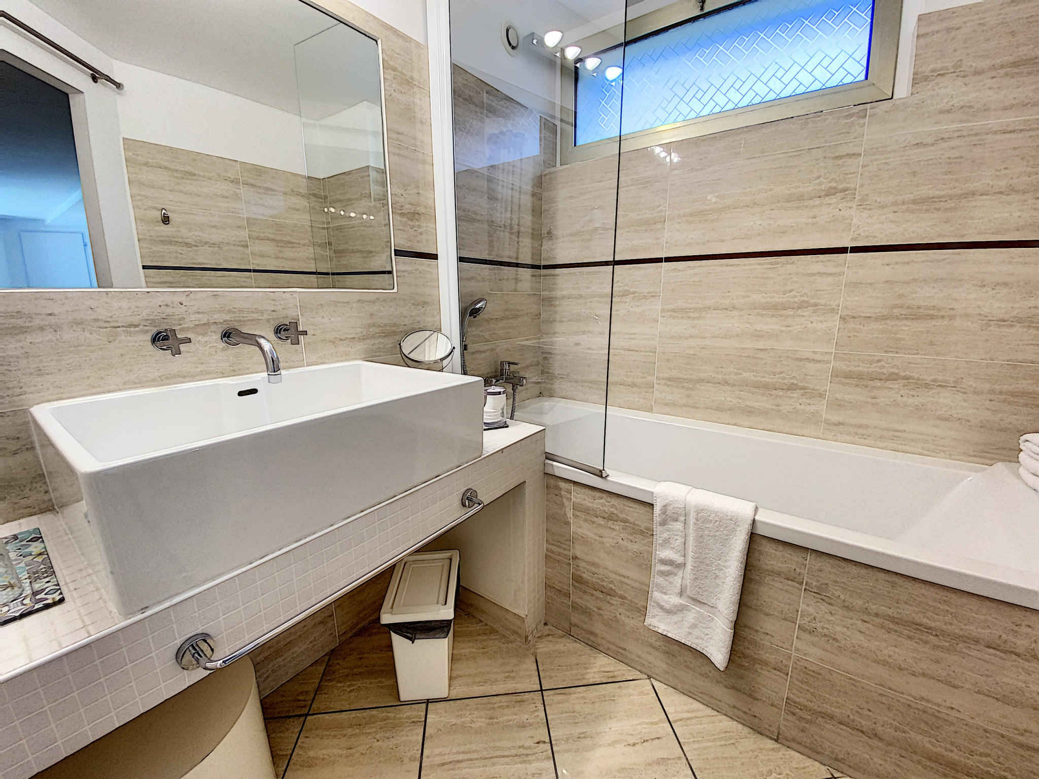 Salle d'eau de la chambre N°1